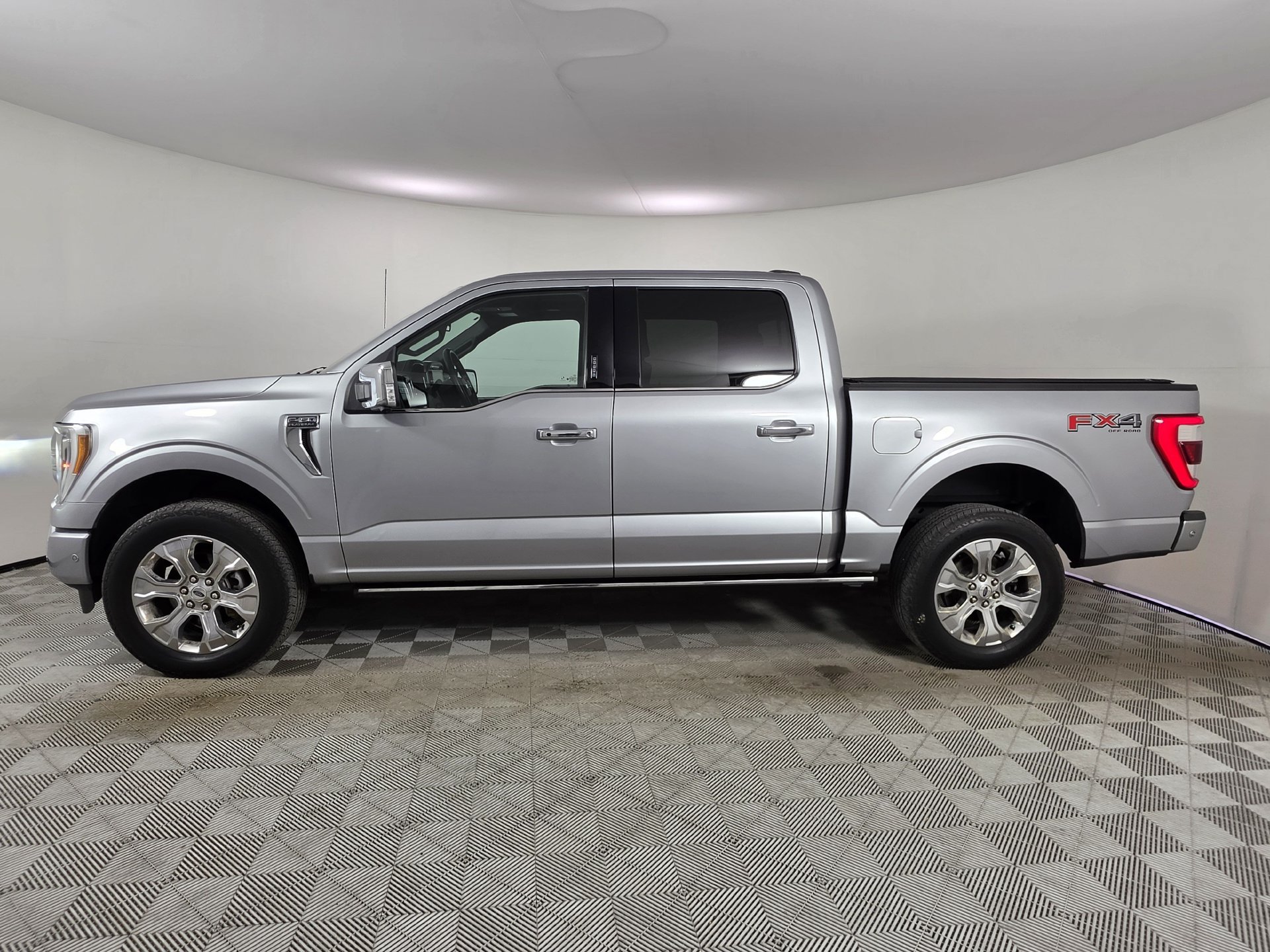 Used 2022 Ford F150 Platinum w/ Equipment Group 701A High AWD/4WD image 43