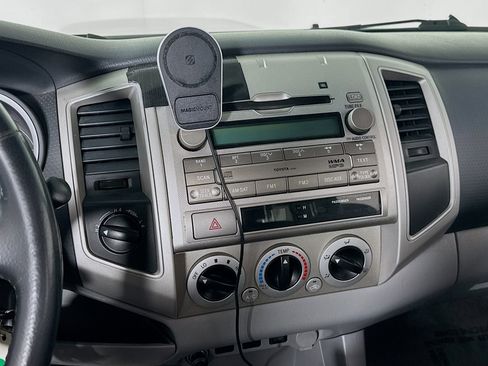 Used 2011 Toyota Tacoma 4x4 Double Cab w/ TRD Sport Pkg w/JBL Audio image 15