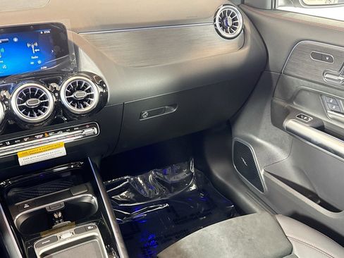 New 2026 Mercedes-Benz GLA 35 AMG 4MATIC image 21