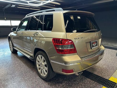 Used 2010 Mercedes-Benz GLK 350 4MATIC image 5