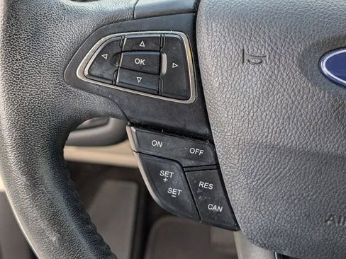 Used 2017 Ford Escape SE w/ SE Leather Comfort Package image 18