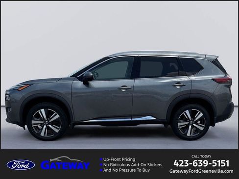 Used 2021 Nissan Rogue SL image 1