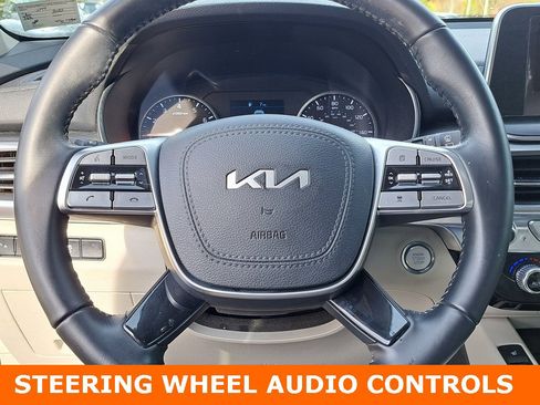Used 2022 Kia Telluride S image 11