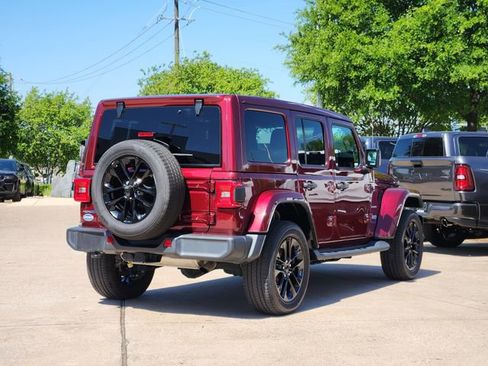 Certified 2021 Jeep Wrangler Unlimited Sahara w/ Cold Weather Group AWD/4WD image 7
