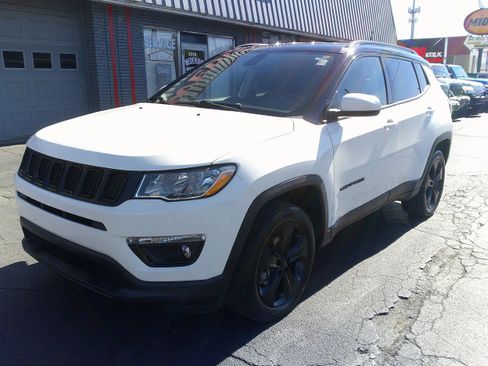 Used 2021 Jeep Compass Latitude image 10