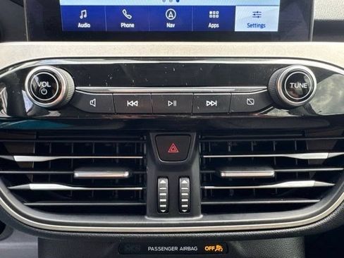 Used 2022 Ford Escape SE w/ SE Sport Appearance Package FWD image 30