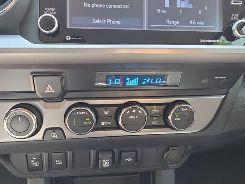 Used 2023 Toyota Tacoma SR5 w/ Technology Package AWD/4WD image 25