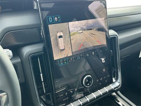 New 2026 GMC Yukon XL AT4 w/ AT4 Premium Plus Package image 20