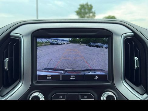 Used 2022 GMC Sierra 3500 SLE w/ SLE Convenience Package AWD/4WD image 24