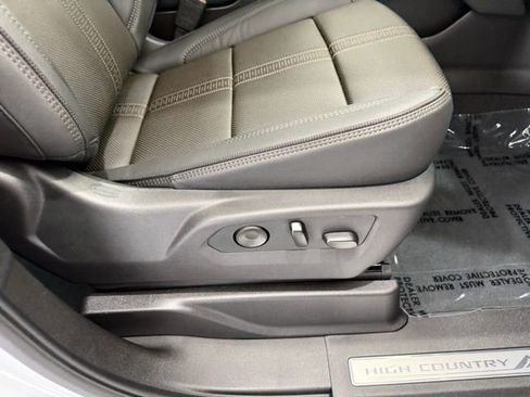 New 2026 Chevrolet Tahoe High Country image 24