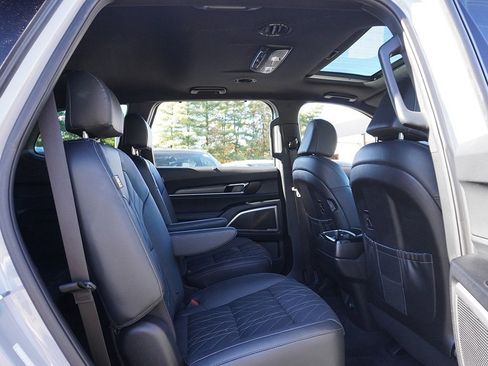 Used 2024 Kia Telluride EX X-Line image 40