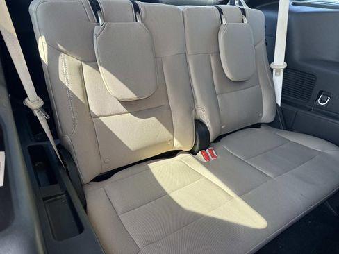 Used 2023 Ford Explorer 4WD image 9