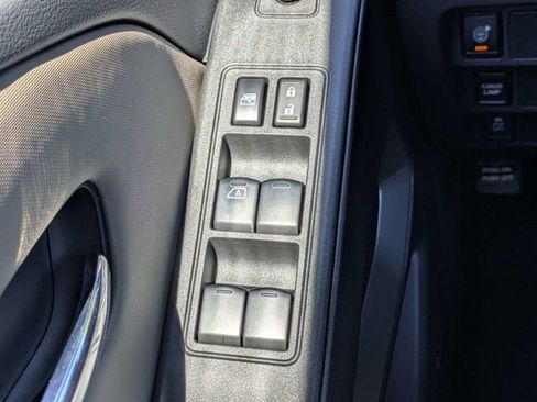 Used 2024 Nissan Frontier SV w/ SV Convenience Package RWD image 26