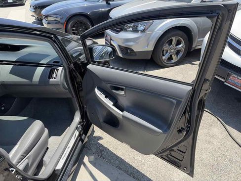 Used 2011 Toyota Prius Four w/ Solar Roof Pkg FWD image 23