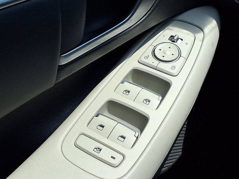 Used 2025 Hyundai Sonata SEL FWD image 20