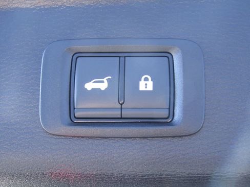 Used 2024 Mitsubishi Outlander SEL Black Edition image 36