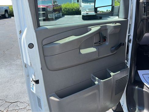 Used 2013 Chevrolet Express 2500 w/ Cold Climate Package RWD image 9