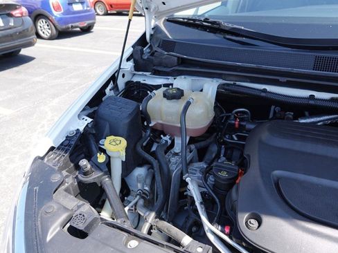 Used 2020 Chrysler Voyager Lxi image 47