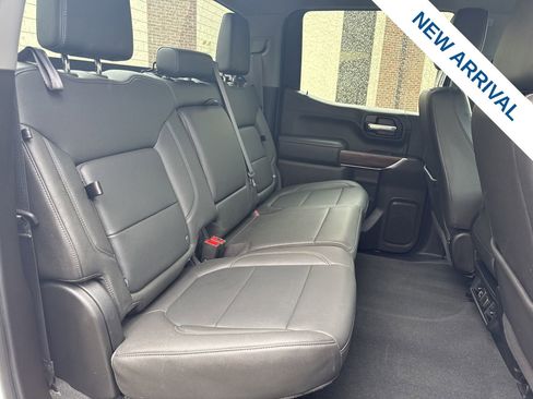 Used 2021 GMC Sierra 1500 SLT w/ X31 Off-Road Package AWD/4WD image 11