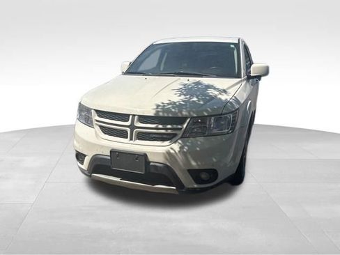 Used 2019 Dodge Journey GT FWD image 3