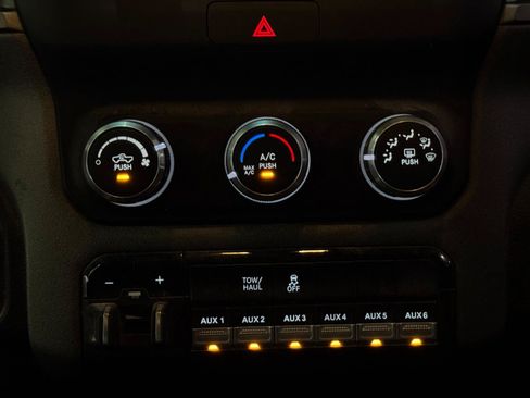 Used 2023 RAM 3500 Tradesman AWD/4WD image 17