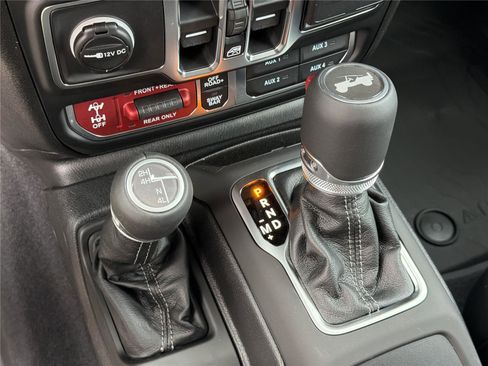 New 2026 Jeep Wrangler Unlimited Rubicon AWD/4WD image 30