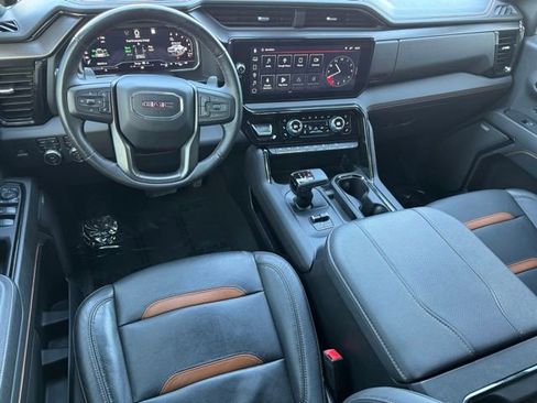 Certified 2023 GMC Sierra 1500 AT4 w/ Technology Package AWD/4WD image 10