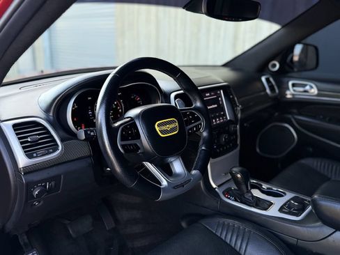 Used 2018 Jeep Grand Cherokee Trackhawk AWD/4WD image 12