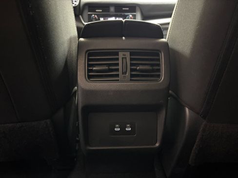 Used 2025 Nissan Rogue SV AWD/4WD image 20