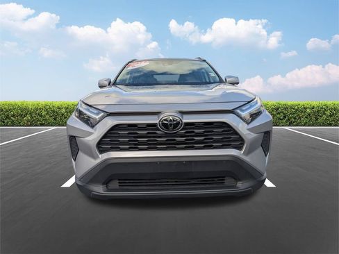 Used 2024 Toyota RAV4 XLE AWD/4WD image 12