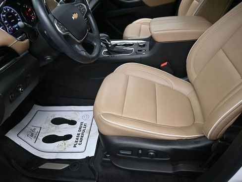 Used 2023 Chevrolet Traverse Premier w/ LPO, Floor Liner Package AWD/4WD image 15