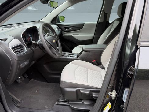 Used 2020 Chevrolet Equinox LS FWD image 5