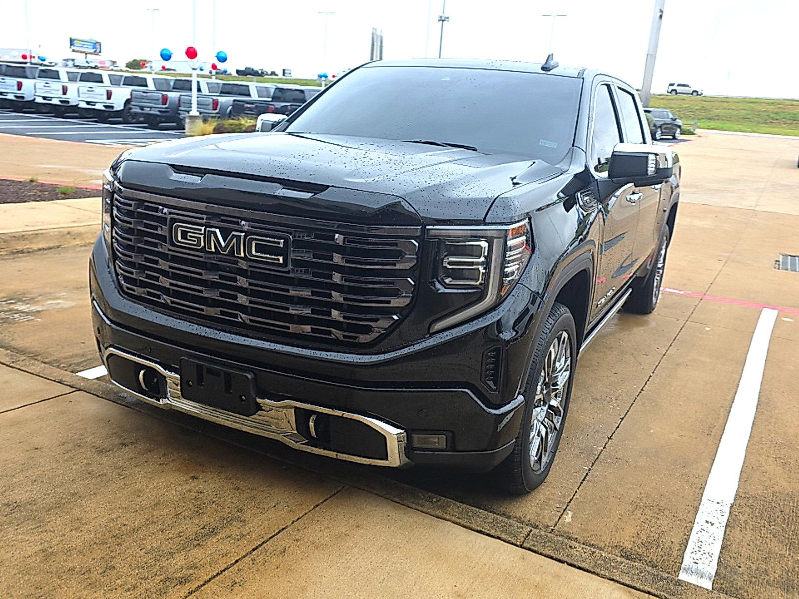 Used 2026 GMC Sierra 1500 Denali Ultimate AWD/4WD image 3