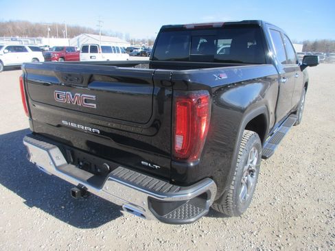 New 2026 GMC Sierra 1500 SLT w/ SLT Premium Plus Package image 5
