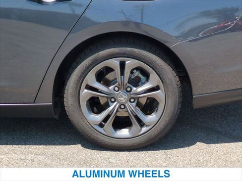 Used 2023 Honda Accord EX image 11