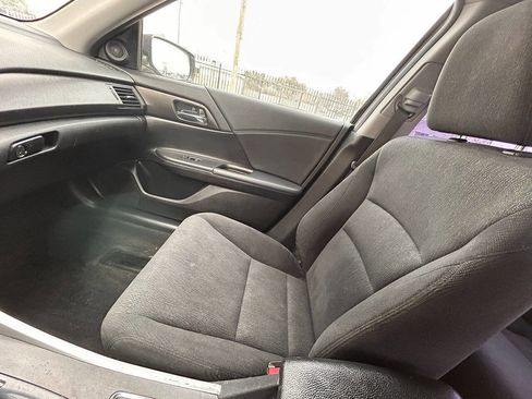 Used 2014 Honda Accord EX image 9