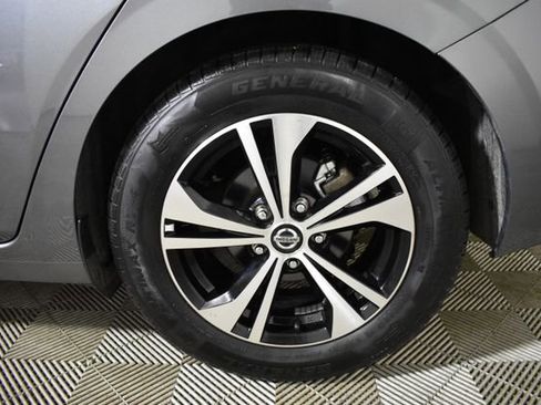 Used 2023 Nissan Sentra SV FWD image 39