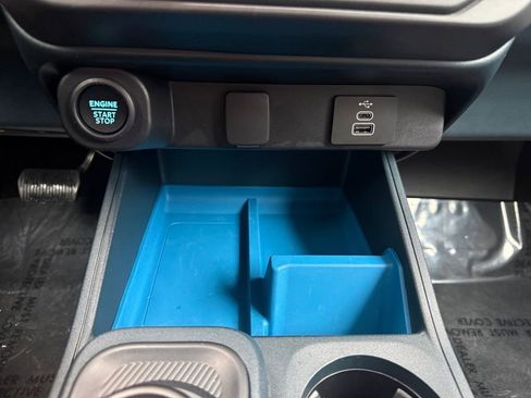 Used 2025 Ford Maverick XLT image 27