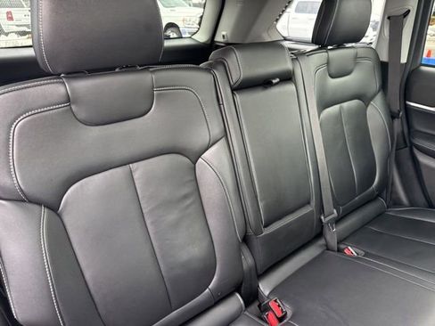 Certified 2022 Jeep Grand Cherokee Limited w/ MOPAR Finishing Package image 26