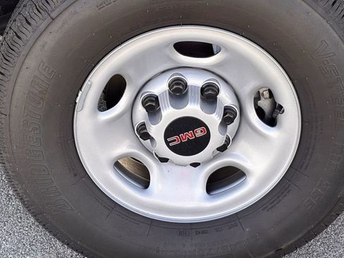 New 2025 GMC Savana 2500 w/ Driver Convenience Package image 7