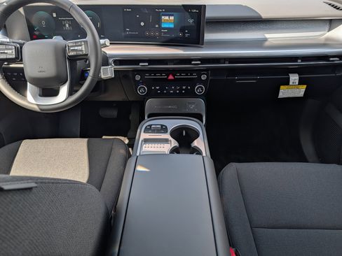 New 2026 Hyundai Ioniq 9 SE AWD/4WD image 9