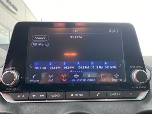 Used 2022 Nissan Sentra SV image 20