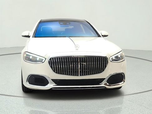 Used 2022 Mercedes-Benz Maybach S 580 4MATIC image 2