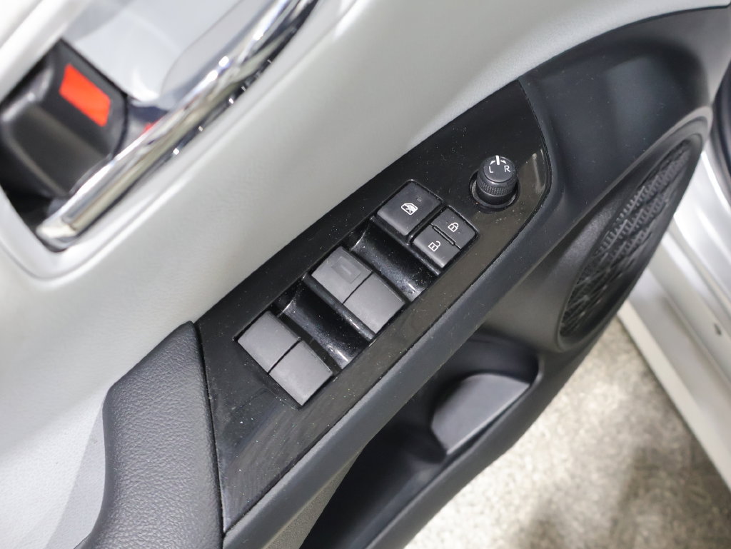 Used 2021 Toyota Prius Limited FWD image 20