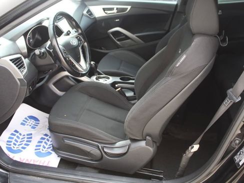 Used 2013 Hyundai Veloster RE:MIX Edition image 26