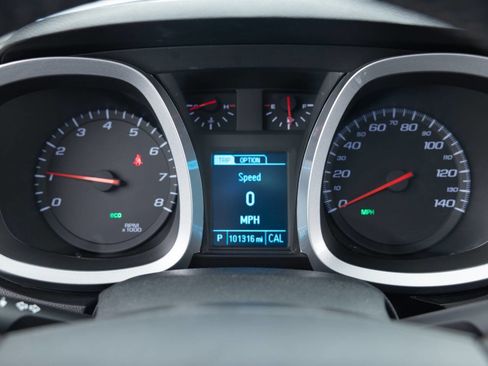 Used 2016 Chevrolet Equinox LTZ w/ Enhanced Convenience Package FWD image 31