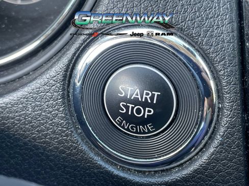 Used 2020 Nissan Rogue SV AWD/4WD image 26