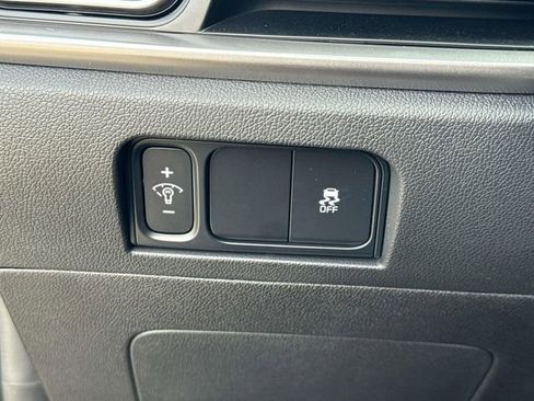 New 2026 Kia Sorento S w/ S Panoramic Sunroof Package image 25