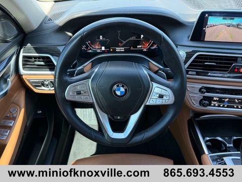 Used 2022 BMW 740i w/ Premium Package image 16