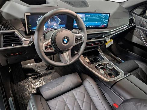 New 2026 BMW X5 xDrive40i w/ M Sport Package image 3